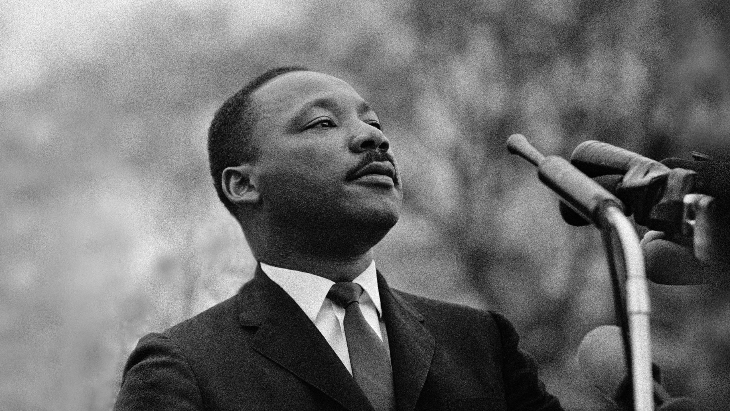 MONTGOMERY, AL - MARCH 25: Dr. Martin Luther King, Jr. speaking before crowd of 25,000 Selma To Montgomery, Alabama civil rights marchers, in front of Montgomery, Alabama state capital building. On March 25, 1965 in Montgomery, Alabama. (Photo by Stephen F. Somerstein/Getty Images)